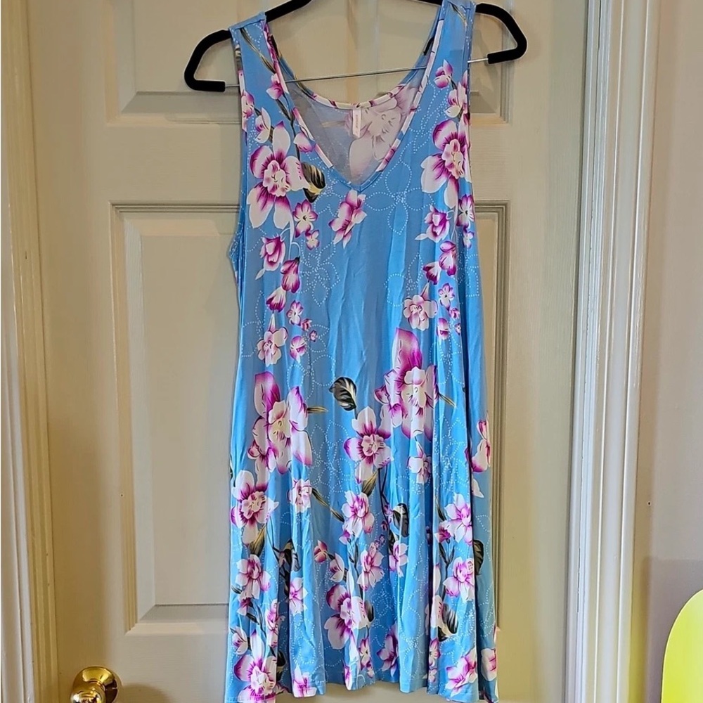 H&M Light Blue Floral V-Neck Swing Dress
